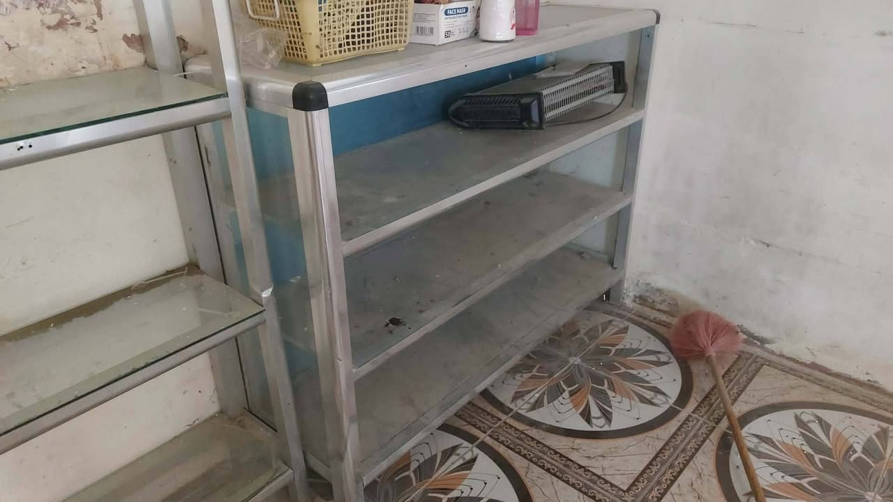 مجمده عارضه نضيفه كلش ب٢٠٠ ورفوف نضيفه 
١٧٥


**إذا كنت صاحب هذا الإعلان وتريد حذفه لأي سبب، رجاءا أرسل رسالة إلى الدعم الفني**