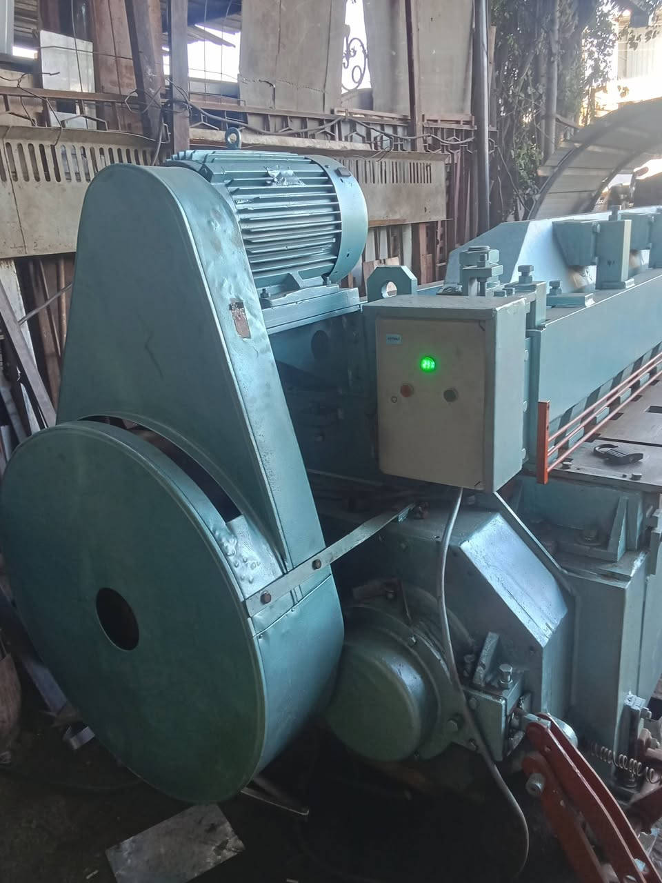 مقص سنتريك  ياباني 7ملم بغداد ***********.     45ورقه
