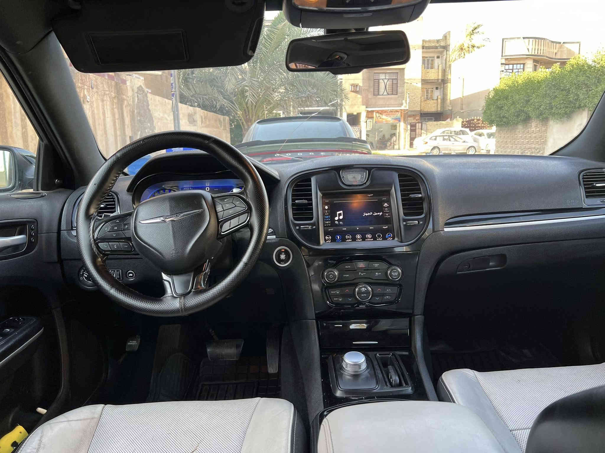 -السيارة موديل ( 2019 )

ماشية 63 الف 

-فول مواصفات بانوراما 

-كشنات جلد تبريد تدفئة 

-تدفئة بالستيرن 

-حساسات 

-كاميرا 

-قطعتين تبريد 

-كلاص تبريد + تدفئة 

و باقي المواصفات المعروفة 

السيارة دعاميتهة الامامية مبدلة للجمالية بدون حادث و بيهة شوية pdr  بالباب 

و السعر 282 $ ورقة و بيهة مجال بسيط

للتواصل ***********
