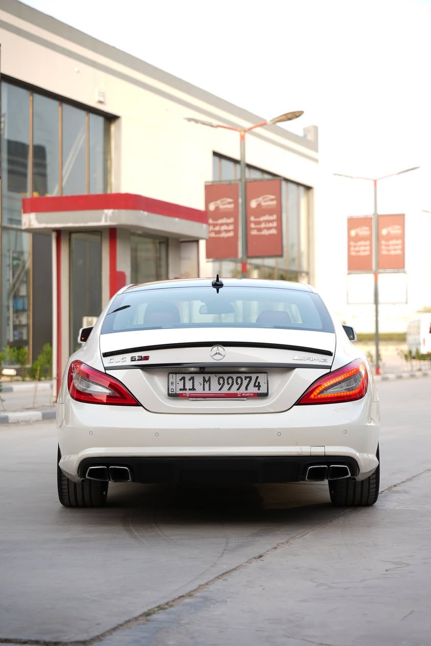 المميز .للمميز .معشوقة الجماهير مارسدس{CLS.63s.AMG}فور ماتك🔥
1/مديل .2014.وارد أمريكي.كفاله عامه 🇺🇸
2/عداد المسافه {140ألف كيلو حقيقي}👍
3/داخل أحمر مختم بلكامل .AMG.أصل 
4/محرك بقوه 700 حصان يعني🚀
5/دشبول كاربون فايبر معه الابواب أصل👍
6/دركه كاربون فايبر برنامج ذكاء ذاتي ✅
7/كشنات تتفئه تبريد معه تحرك كهربأي✅
8/مثبت سرعه و راداد تحديد مسار الخط
9/جوبلسات خلي جدد ✅
10/كشنات تدليك +وضعيات مختلفه ✅
11/الكشنات الخلفيه VIP من شركه AMG
12/تحتوي على 9 رادارات موزعه بلكامل ✅
تحتوي السياره على العديد من المواصفات التي لم تذكر طبعت جنايه الاماني يعرفون شنو مواصفات الCLS.63s  وللمعلومه السياره وحده من أصل .3.قطع بلعراق لي حاب يستفسر اكثر يتصل وبخدمتكم {***********} ❤️
