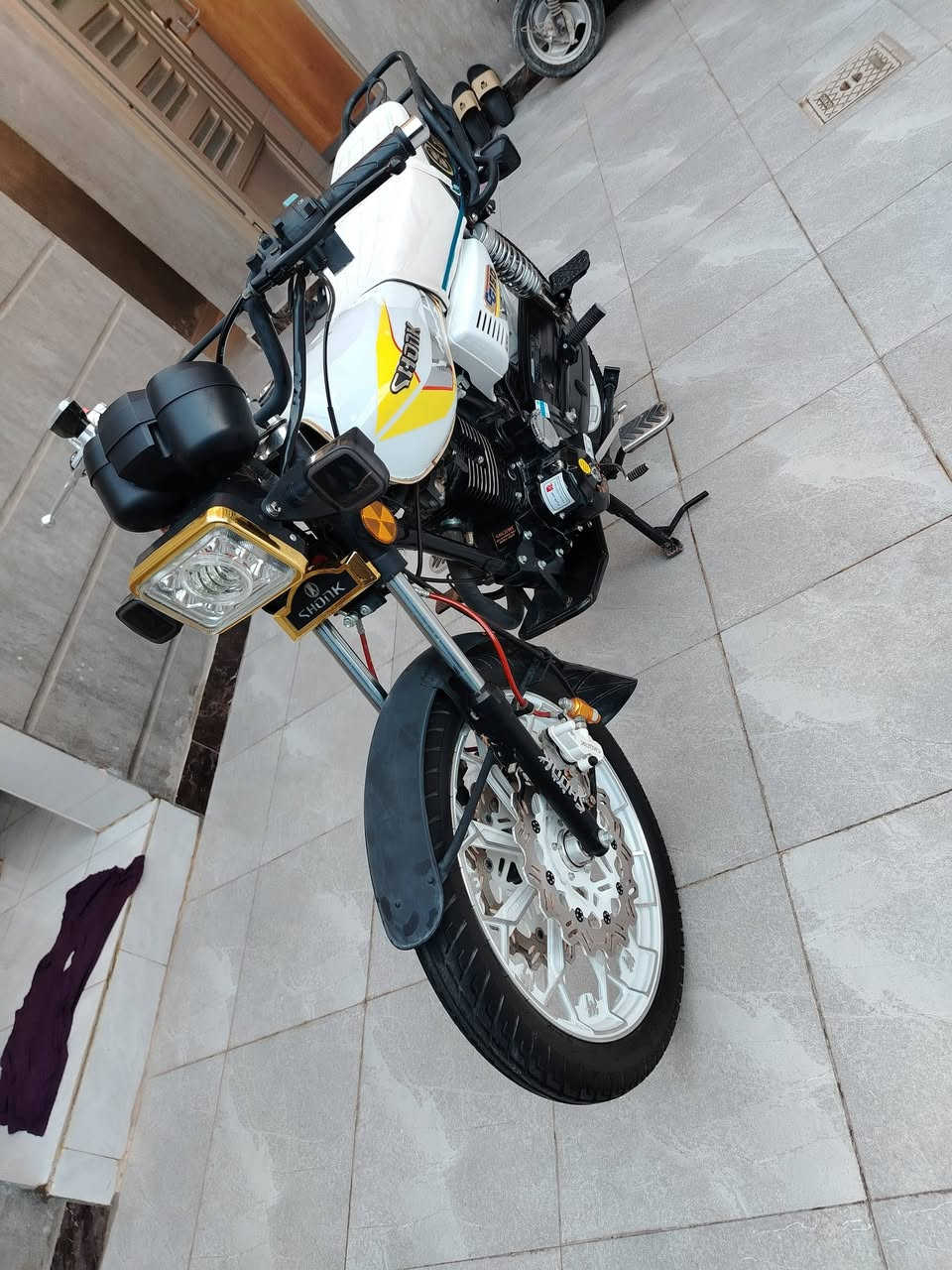 سيفان موديل 25 الشكل المرغوب محرك 200 الدراجه عله وضع الوكاله دبل دسك ورقه وكيل موجوده 3 اسويجات بصمات 2 الدراجه ماناقصه برغي كله شغال كفاله عامه اوراق كامله السعر 850 او بيه مجال للشراي مكاني بابل ***********
