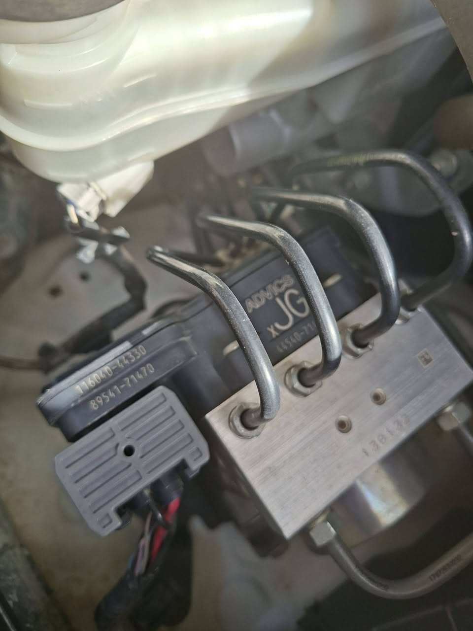 السلام عليكم عشاق الهايلوكس توجد قطع غيار هايلوكس  العنوان المعامل السياحي للاتصال *********** اصلي شركة
