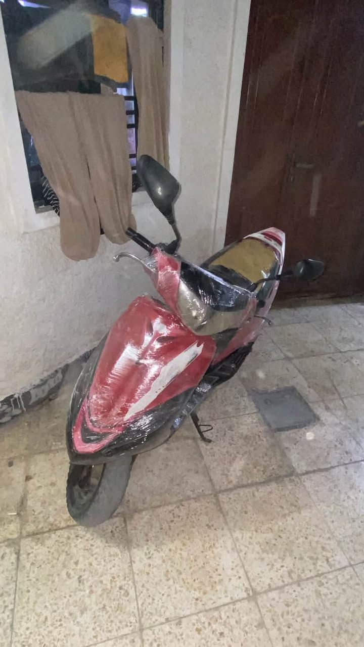 ماكس ١٤٠ نضيفه سلف هندر لايتات هورن كلشي شغال
شلعه ومعدل شرط لا خمده لا عته لا نضوح لا شي 
لسعر ٣٢٥ وبيها مجال 
المكان بغداد الدوره 
***********
