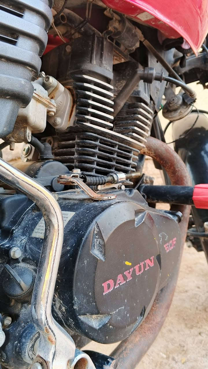 السلام عليكم دراجة للبيع لايتي مرقمه سنويه كامله بس اداور بأسمك الدراجه نضيفه مامفتوح برغي بيه موديل 2020رقم كربلاء مواصفاته حلوه كلشش مكاني ناصرية سوق الشيوخ الشراي ‏‪الاتصال على هذا الرقم ‏‪***********‬‏
