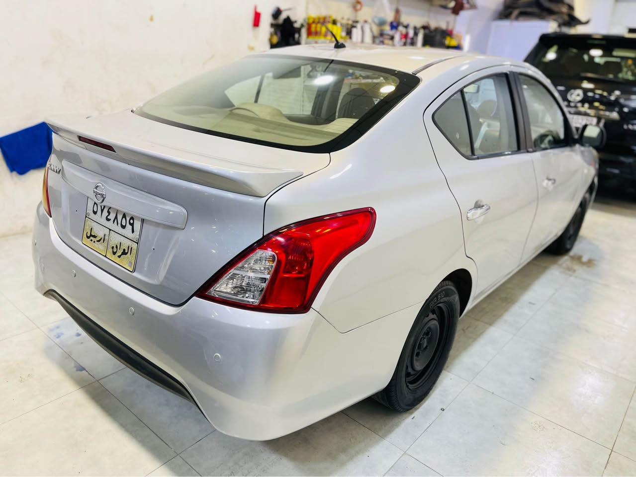 نيسان سه ني ٢٠١٨
مواصفات خليجي
ناوزه رد دووجام كاره با دبل كيج
بونيت و جاملغ. سبوغه
كه ميك زوره وه ي هه يه
ارباك سوكان سيستم كراييه
ده ركاي بشت سه ياق تعديلي هه يه 
شوين  هه و لير
٨٤$
*********** أربيل, العراق
