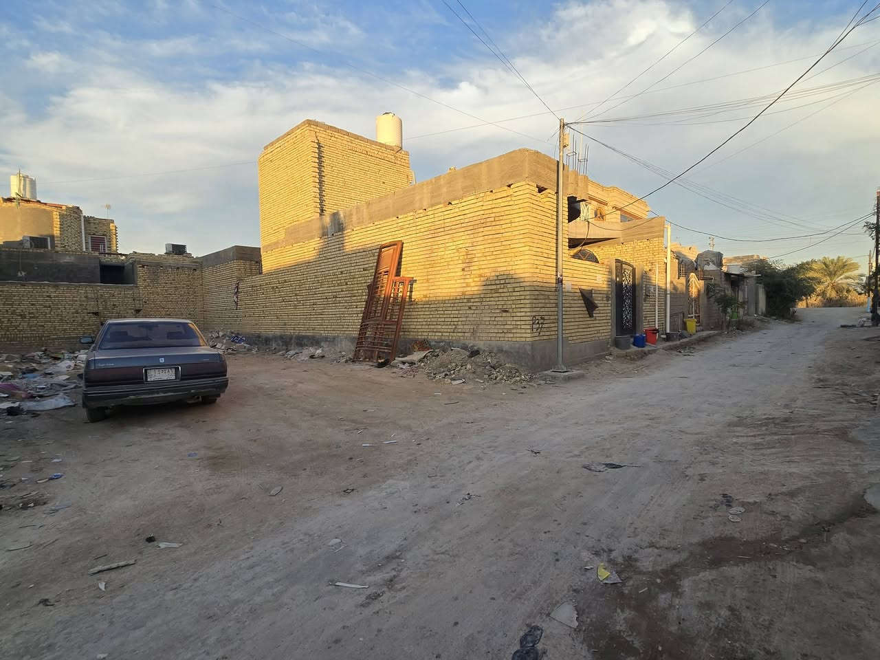 قطعه زراعي سند ٢٥ سكنيه خنيطله كاع الدبوس متوفر جميع الخدمات مساحه 200 متر 
السعر 53 وبيه مجال 
للإستفسار الاتصال او وتساب 
*********** خالد الشريفي 
*********** مهدي عماد
