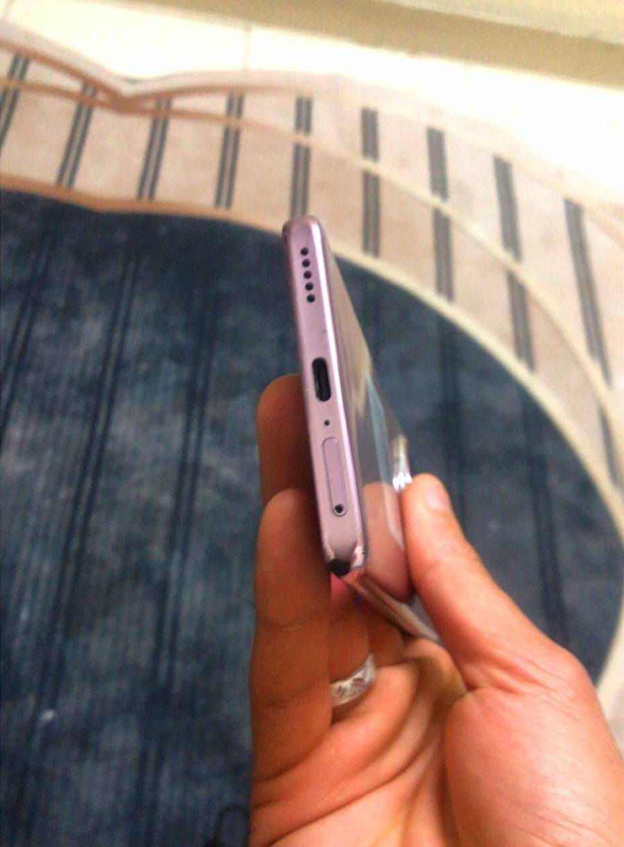 سلام عليكم شباب
هونر x9c.
استخدم قليل كلش
نضيف ذاكره 256 عشوائية
 120فريم 
استخدام شهر تقريباً
مكاني بغداد 
رقم صاحب الجهاز
واتساب/واتصال /***********
