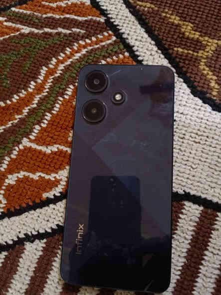 مبايل Infinix HOT 30 نضيف مابي اي شي سعر خاص 
***********
