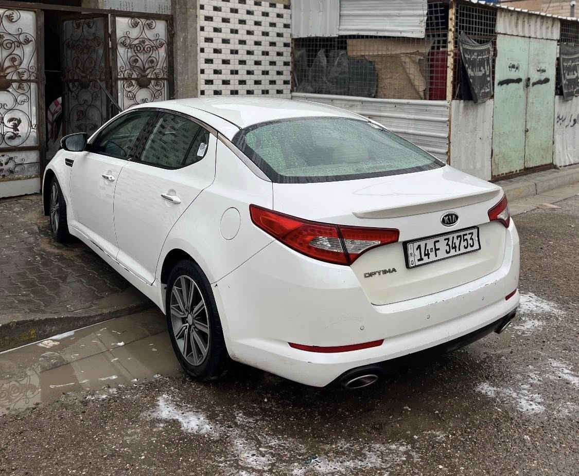 سلام وعليكم🙋‍♂️
للبيع خليجي 
سياره اوبتيما🚗
موديل 2013 دبل كزوز
رقم انكليزي بصره 
تحويل ثاني يوم بسمي 
سياره جهازه عليهاا ادامه 
من حداديه وتخم تاير 
مكينه 2400
سياره فول ماعده فتحه
تبريد قطعتين 
تحكم ستيرن شفتات
بصمه 
السعر 135وبيه مجال 
مكان سياره البصره ام قصر
للستفسار ***********
