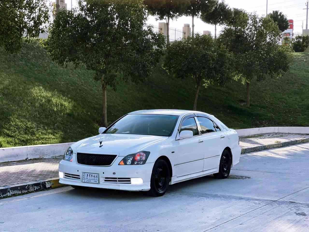 شوین سلێمانی ژم *********** ڤایبەر 
شاهینە بڕاوە بڕاوە 
2005 سپۆڕت 
182 گەورە بە گەورە  شتی تایبەت
سێ دووگمە و سپۆڕت 
ئاوینە شەفت 
ناوچەی کوێر 
شاشەو کامیرا
تاعدل سورعە
بریک بەسراوە 
جامی هەڵ گیراوە 
هادرۆلیکی گێڕی تازەیە 
تەبرید ساردوو گەرم  
سەیارەکە بێ مەسروفە 
هیچی پیوە نیە 
شانسی بەشەرت کەڤەر گۆڕاو بەشەرت
