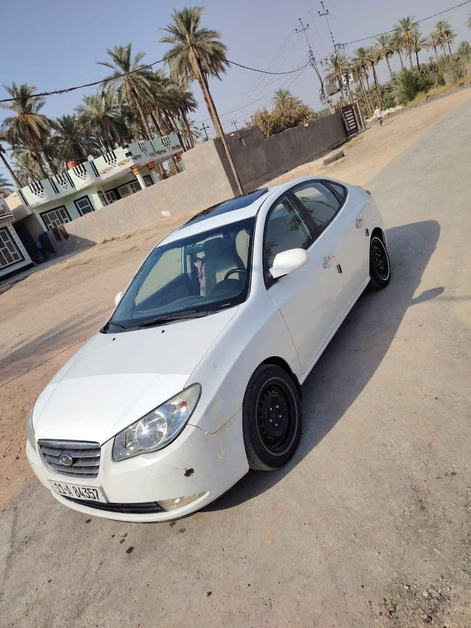 السلام عليكم 
النتره 2009 خليجي فول موصفات
كير محرك كفاله 
سياره بيها قطع صبغ ابيع احزام 
اي داخل مابيها لاحوض ولا شواصي فقط صبغ 
العنوان الانبار الفلوجه 
رقم بغداد بسمي شرط تحويل مباشر 
***********
سعر 99وبيها مجال قليل
