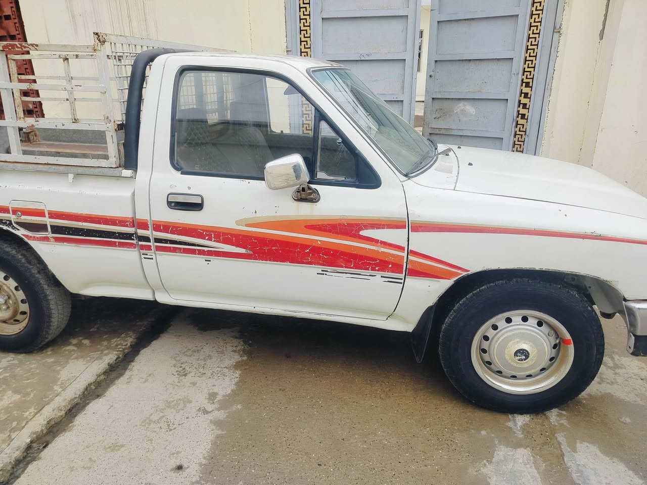 سلام عليكم سياره بيكم للبيع
موديل 92
صاحبه الشرعي موجود
سعر 47 بي مجال بسيط
للاستفسار
***********
