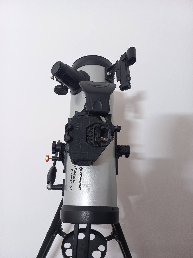 تلسكوب للبيع 

- تلسكوب CELESTRON StarSense 114AZ 

- نوع التلسكوب: عاكس نيوتوني (Newtonian Reflector)

- المواصفات الأساسية
قطر العدسة (Aperture): 114 مم (4.5 بوصة)
البعد البؤري (Focal Length): 1000 مم
النسبة البؤرية: f/9

-العدسات العينية (Eyepieces)

العدسة الأولى:
البعد البؤري: 25 مم
التكبير: 40×

العدسة الثانية:
البعد البؤري: 10 مم
التكبير: 100×

عدسة بارلو (Barlow): تكبير 2× (تضاعف التكبير)

-السعر 280 الف وبي مجال حلة, بابل


**إذا كنت صاحب هذا الإعلان وتريد حذفه لأي سبب، رجاءا أرسل رسالة إلى الدعم الفني**