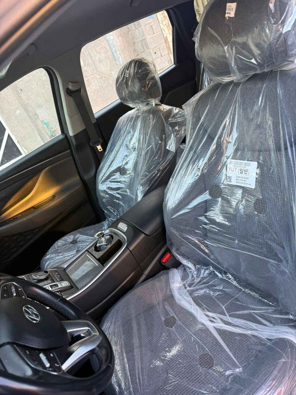 سلام وعليكم
هيونداي سنتافي ٢٠٢٣  
وراد امريكي
حادث دعاميه وبارد بالصندوق( كفاله عامه ماعدا بارد)
رقم اربيل ب اسم شركه 
مواصفات نص فول
للتواصل خاص او على الرقم
***********
مكان السياره بصره
السعر:٢١٥ وبيها مجال
