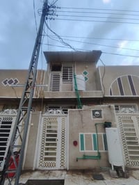 خلف جامعه العميد • بيت 50م طابقين • 3 غرف