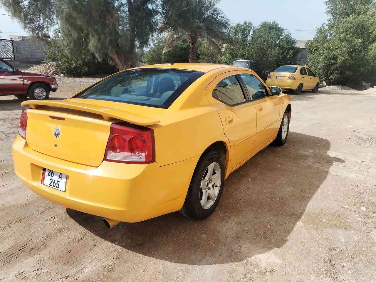 جارجر موديل ٢٠١٠ حادثه جاملغ امامي سياره جاهزه ترهم مراوس بخصوصي للاستفسار ***********
