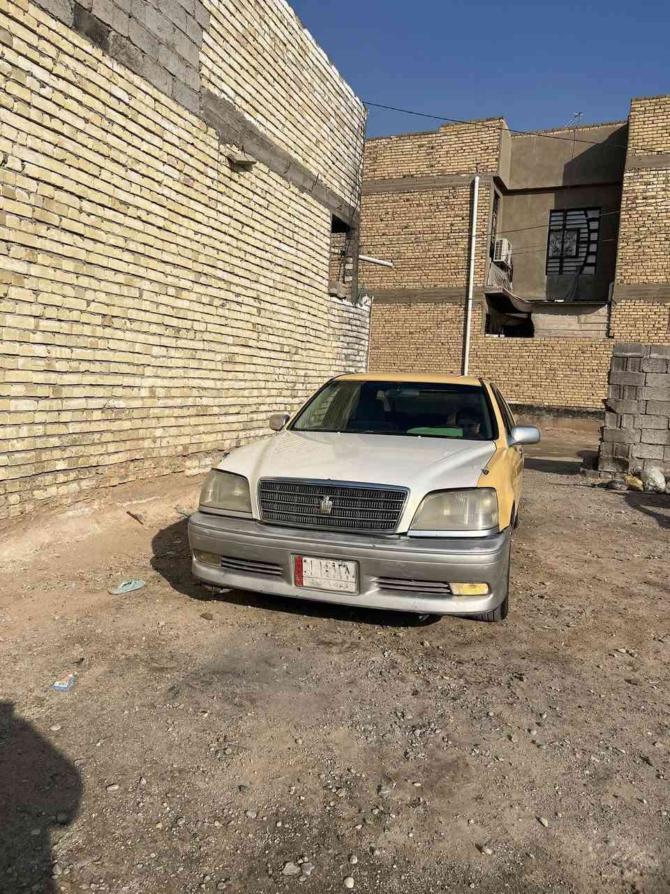 سلام عليكم ملكه صفره للبيع موديل 2000شاصي 175اصل كرستال السياره أربع دكم كشنات كهرباء مكينه فيفيتي اثنين او نص فيش او بطل سياره كصتين لا مفحوص ولا مدفوع كمرك سعره 45وبيه مجال قليل 
مكان نجف ***********
