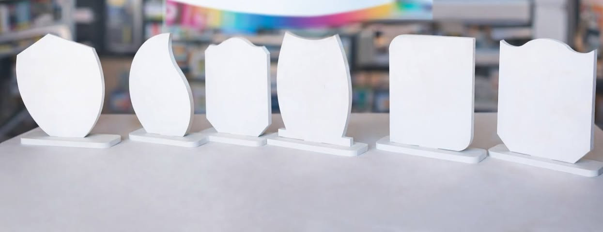 دروع فوم  10ملم
✅قياس استندر  21*16سم
✅سعر قطعه 1350 دينار جمله
✅لوحات تعريفيه مكتبية قياس استندر 28*16
✅سعر قطعه 1600 دينار جمله
✅  اقل كميه 100 قطعه للجمله 
✅يتم استلام عربون لتثبيت الحجز
✅العنوان الديوانيه
✅***********
✅***********
✅متوفر توصيل كافه المحافظات
