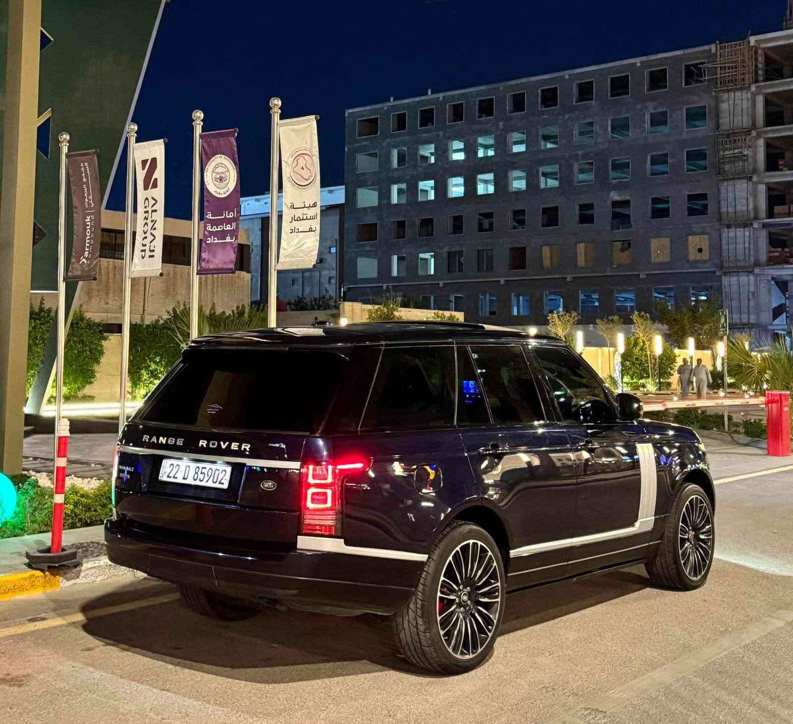 السلام عليكم ورحمة الله وبركاته

اللبيع Range Rover

موديل :2014 

فئة :اوتوبايگرافي اعلى فئة 

محرك: 6V المرغوب ديزل يعني كاز

اللون : نيلي طوخ ميتاليك مميز :  

سقف بنوراما وجلد 

نظام تعليق هوائي 3 وضعيات (جكات تصعد وتنزل اوتو +يدوي )

شفتات بالستيرن للقيادة الرياضية

قيادة ذاتية 

اوتو ستارت 

اوتو بارك 

اوتو ستوب عند الاقتراب من سيارة اخرى

اوتو هولد

محدد سرعة 

محدد سرعة أوتوماتيكي ASL

مانع انزلاق 

تحذير الخروج عن المسار

سايد بريك اوتو 

نقط عمياء  

5 كاميرات محيطية 

رادارات امامية وخلفية وجانبي 

هيتر بالمري وتعتيم والمري شفط

تغير زاويا الرؤية بالمري عند الرجوع الى الخلف

انارة ليلية وكشافات ضباب ولايت اوتو

خمس بصمات ع الابواب 

صندوق كهربائي شفط

ابواب شفط 

دوسات كهربائي 

نظام معرفة الطقس وماسحات اوتو 

المقصورة الامامية 

تبريد امامي 

تحكم بالتكيف تبريد وتدفئة من الشاشة 

كرسي السائق تدفئة وتبريد 

كرسي الراكب تدفئة وتبريد 

كرسي السائق مساج 

كرسي الراكب مساج

كرسي السائق 3 وضعيات خزن ميموري 

كرسي الراكب 3 وضعيات خزن ميموري 

تدفئة بالستيرن 

المقصورة الخلفية 

تبريد امامي ومن السقف مركزي

تحكم منفصل بالمكيف 

تحكم كهربائي بالكشن 

تدفئة وتبريد بالكشن 

ويل كب گروم

مضلل بسنويه سنويه بسمي 

السعر  285ورقه $ وبي مجال بسيط

جاهزه من كل نواحي

العنوان بغداد اليرموك او مجمع بوابة العراق

📞*********** بغداد, العراق
