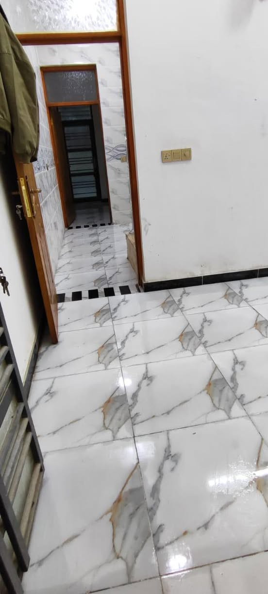 السلام عليكم بيت للايجار جديد
مساحته 65 متر 3 نوم  وتفاصيله
الطي شارع سليم بالبدايه ثاني فرع يمين شارع 10 .عائله صغيره . للاستفسار ***********
