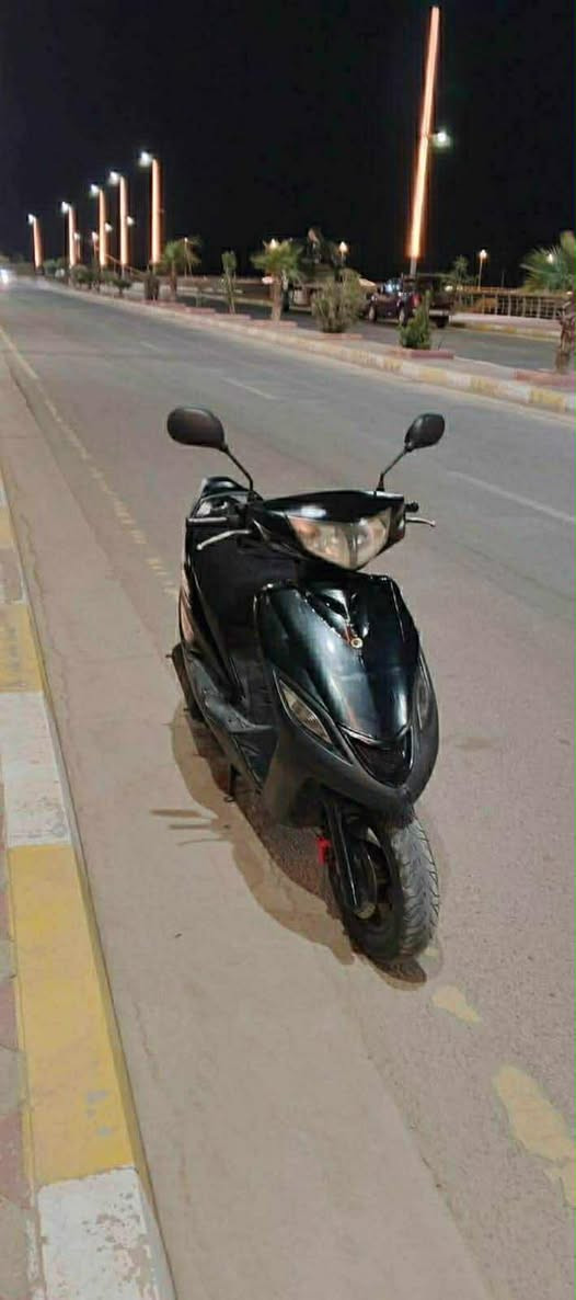 يالله السلام عليكم
للبيع او مراوس ب ايفون 

دراجه ياماها بومه
نضيفه كلش
مابيه اي خلل شغاله
كهربائيات شغاله اشاير لايتات دبل اشاره كلشي شغال 
نكره صلف 
دراجه نضيفه 
للبيع سعر 300 بي مجال قليل 
مكاني حصيبه شرقيه


**إذا كنت صاحب هذا الإعلان وتريد حذفه لأي سبب، رجاءا أرسل رسالة إلى الدعم الفني**