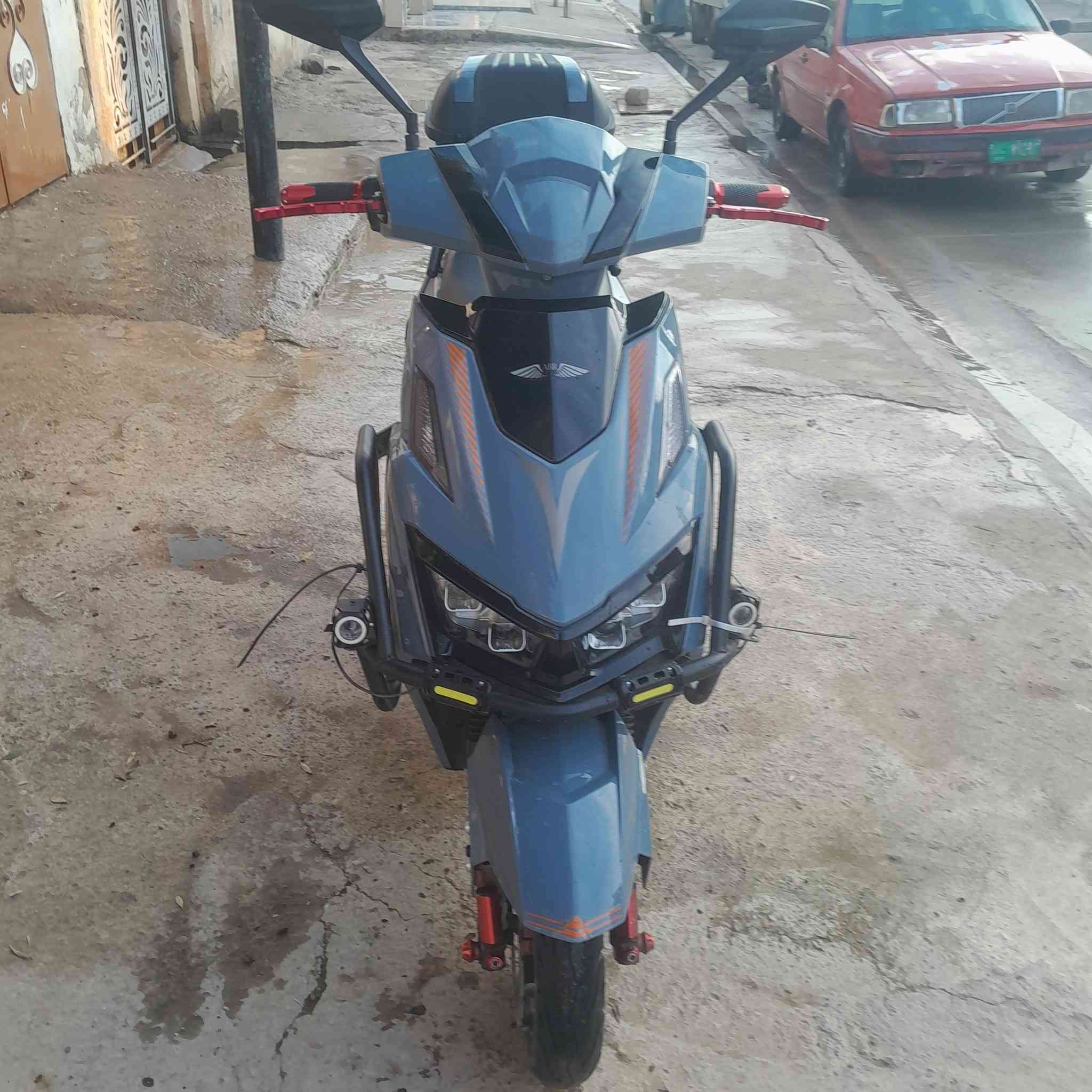 السلام عليكم ورحمة ورحمة وبركاته
للبيع كلشي كدام العين شرط عل فحص ٧٠٠ الف 
***********
***********
