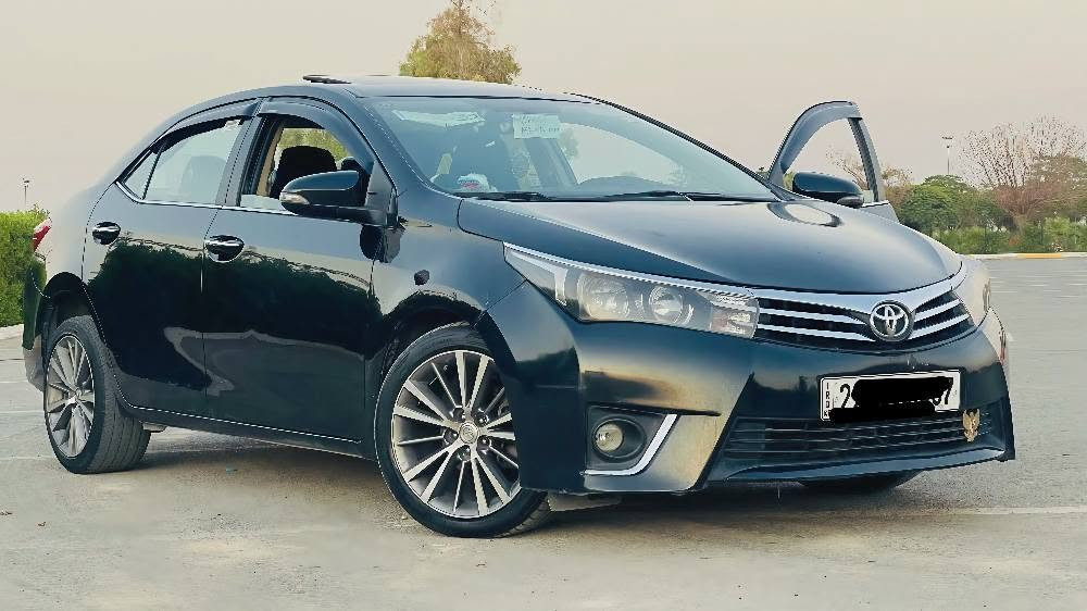 بسم الڵە....
تویۆتا کڕۆڵا بیکاشۆ 2015 خلیجی لیمیتد
قەپات مواسەفات سلایت بەسمە مەکینە 20 تۆماتـــیک سێ پارچــــەی هەیە پشت و پێش کەپـــس 
چوارتایەی نوێـــی لەژێرە ڕەقەم نوێ 600 هەزار غرامەی لەســـەرە...
*********** أربيل, العراق
