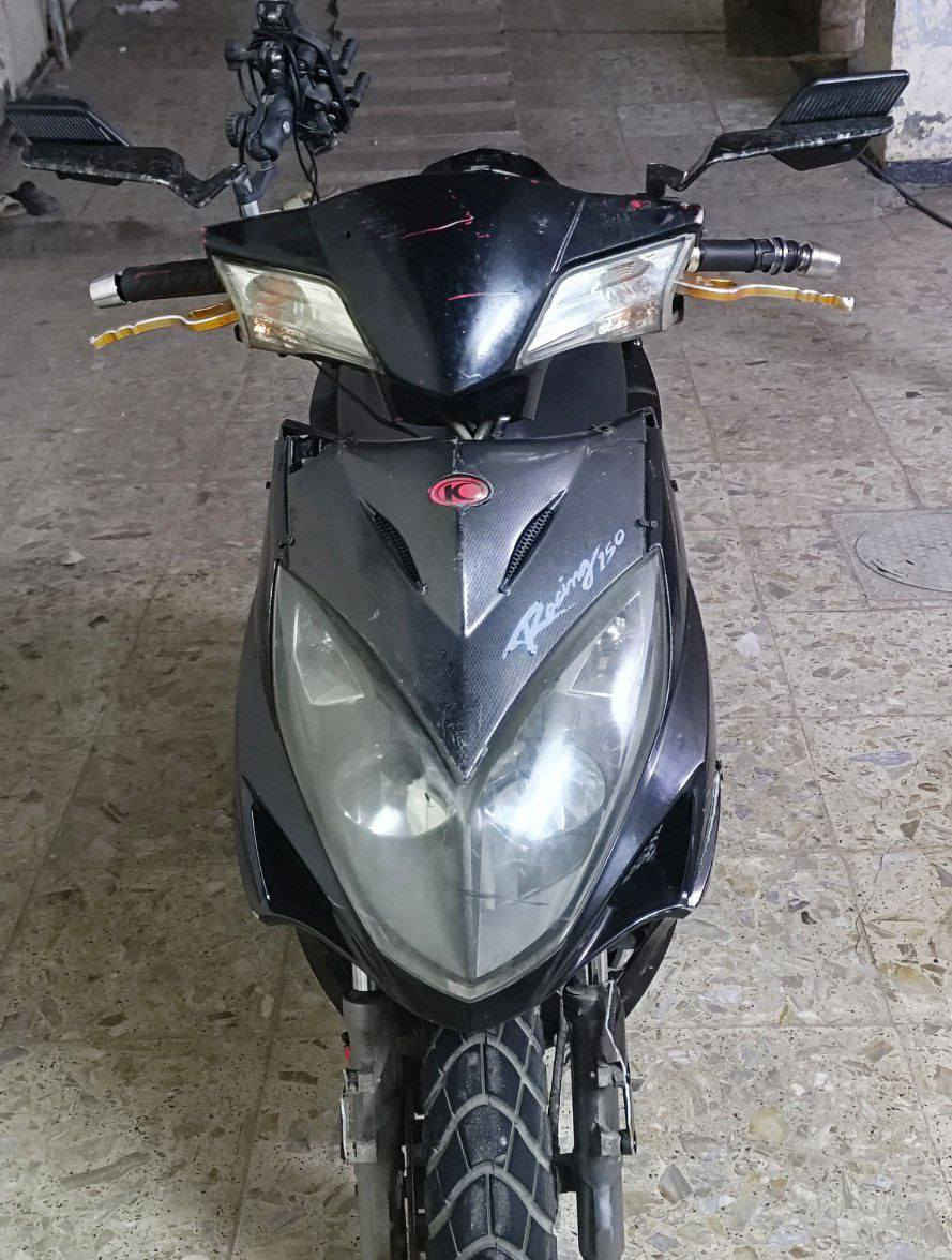 السلام عليكم دراجه كامكو رايسنك محرك 150sياباني رياضي  نوزل دراجه شغاله جميع الكهربائيات نكره سلف بكل وقت بريكات امامي خلفي دسكات وبيه نضام الاول سبورت ولنضام الثاني ايكو اقتصادي وفيها منضومه زنن .
/بغداد/الاستفسار على الرقم=***********
