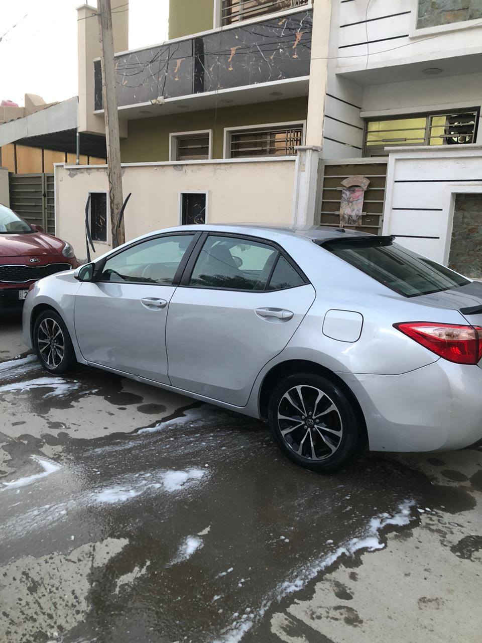 السلام عليكم
كورلا موديل 2017 
فول عده البصمه
 ضرر فقط جاملغ خلفي
 سعر ١٣٥ 
***********
