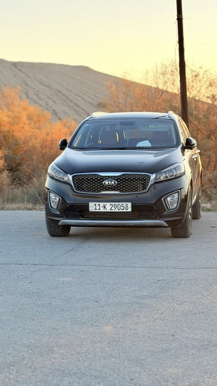 السلام عليكم
سورنتوا موديل 2016 فئة ex السياره فول مواصفات واحد على واحد رقم بغداد انكليزي بأسمي تحويل مباشر
المواصفات: 
6سلندر
بصمه 
بنوراما 
7 راكب 
3 قطع تبريد 
مري شفط 
جنطه شفط 
كشنات تدفئ
كشنات جلد عسلي 
كشنات كهرباء 
بردات خلفيه 
كامرا دواره 
حساس خلفي 
سستم صوت انفنتي مع دمام خلفي 
اشاير مري
وباقي المواصفات معروفه 
ماشيه 115 الف 
السياره نظيفه جداً 
السياره حادثها بنيد بدون دواخل مكفوله وهنا بالعراق صار بيها طخه بسيطه بالهلال الخلفي وانصبغ على كده كلشي مذكور كدامك صور الحادث والسونار 
مكانها بابل المسيب 
السعر 180 بيع فقط 
للاستفسار 
***********
مامتواجد على الفيس
