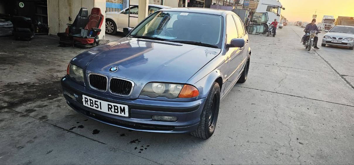 BM.. e46 modell 2000
گيروو مةكينةو تةبريد ساردو كةرم هةموووي بةشةرت كشت، كياني يش اكات مةزبوووتة كارةباي كامل..سوكاني راستة و ئؤتؤماتيكة. مةنةفيستة..     *********** ...../// $٣٢
