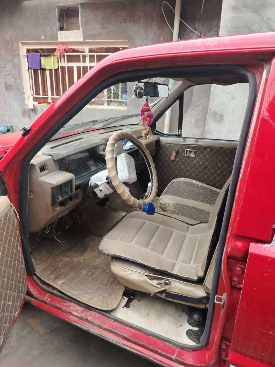 مسته ربؤشي شتيكي جوانووباك مالي كه سابه ته گيروومه كينه شانسي ئه كسل به شه رت سه ياره كه علووجه و كه فيلي مالي مه ده ني ئه كه م سعري 20گه لا گؤرينه وه ش ئه كه م *********** السليمانية, العراق
