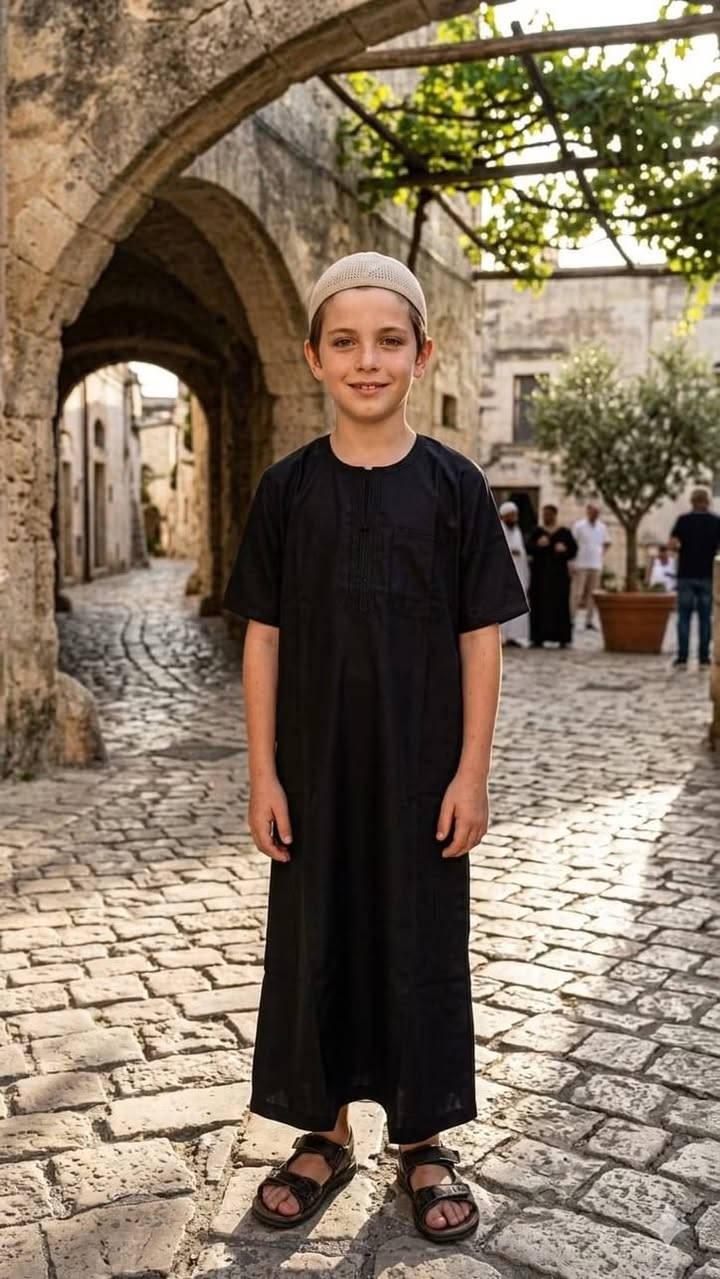 😍يالله اللهم صل وسلم على محمد وع ال محمد😍
گلبية ولادي حلقة اسود موديلات جديدة 😍درجة الاولى عل العالم 

القياس // من عمر ٨ سنة الى ١٤ سنة 

السعر // 7.000 الف    السعر // 7.000 الف

العنوان مسيب السوق المسگف مجاور سوق القصابين القديم

***********
