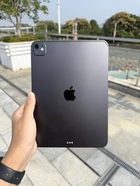 ايباد M4 • ٢٥٦ • بطاريه ٩٠