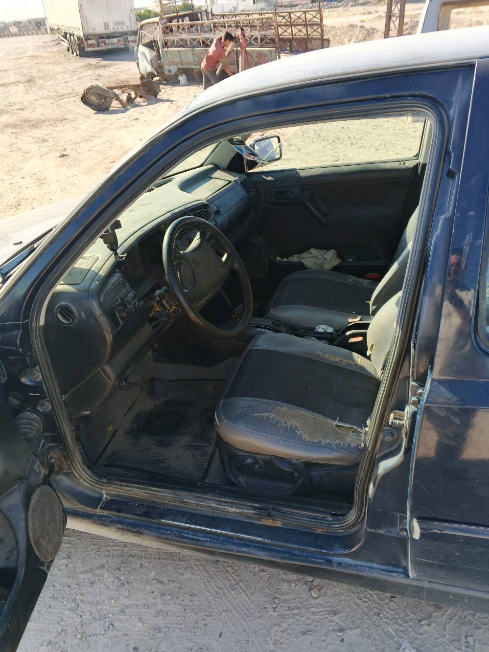 سلام عليكم كولف البيع موديل 2000/محرمك/2000/رقم مثنى بسمي مشروع وطني بلنسبه للسعر40 بي مجال 