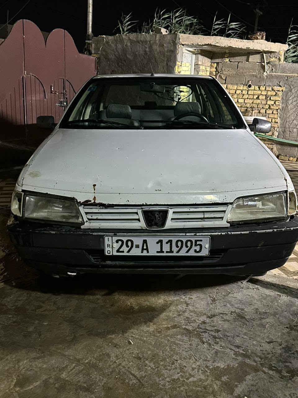 سلام عليكم بيجو روئ ٢٠٠٩ سونيه ما صاقطه رقم جديد نص معجون لا تبخير ولا تنقيص الكير بس الخامس ما يجي شوفت عينك سياره استفسار عل رقم ***********
