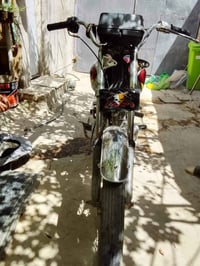 دراجه للبيع نضيفه سعر 300الف وبيهة مجال  ‏‪07746586075‬‏