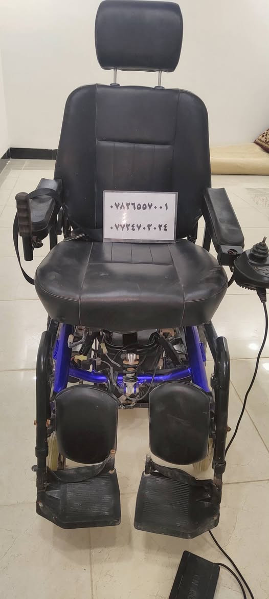 عربانه شحن استعمال قليل 2 بطاريه نظيفة 90% تحمل وزن 150 كغم واكثر شغاله حديد ثقيل درجة أولى مع الشاحنة العنوان النجف ناحية الحيرة السعر 600000 الف سعرها بالسوك مليون واكثر الاستفسار اتثال بالرقم ***********
