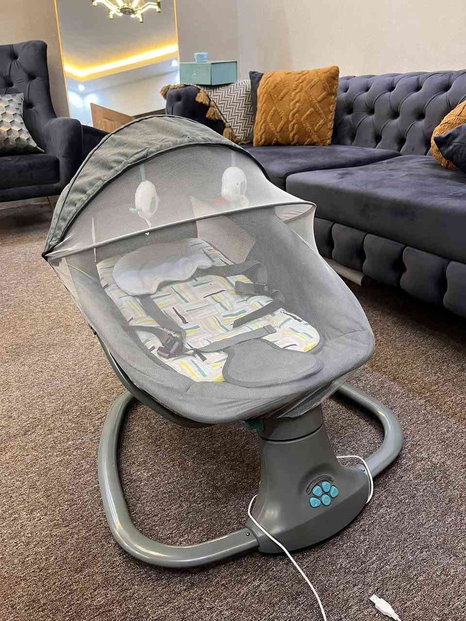 هلو بنات عندي اغراض للبيع كلش جديدات 
 كرسي هزاز كلش جديد مستخدم كم مره 
بي  نضام انو الاغاني عن طريق البلوتوث من جهازج او هو بي اغاني ويشتغل هزاز 4 سرعات وعلكهرباء او علشحن
وكرسي سياره 
وكيز تغيير ملابس او حفاضات 
مكاني بغداد الطوبجي 
للتواصل ***********
