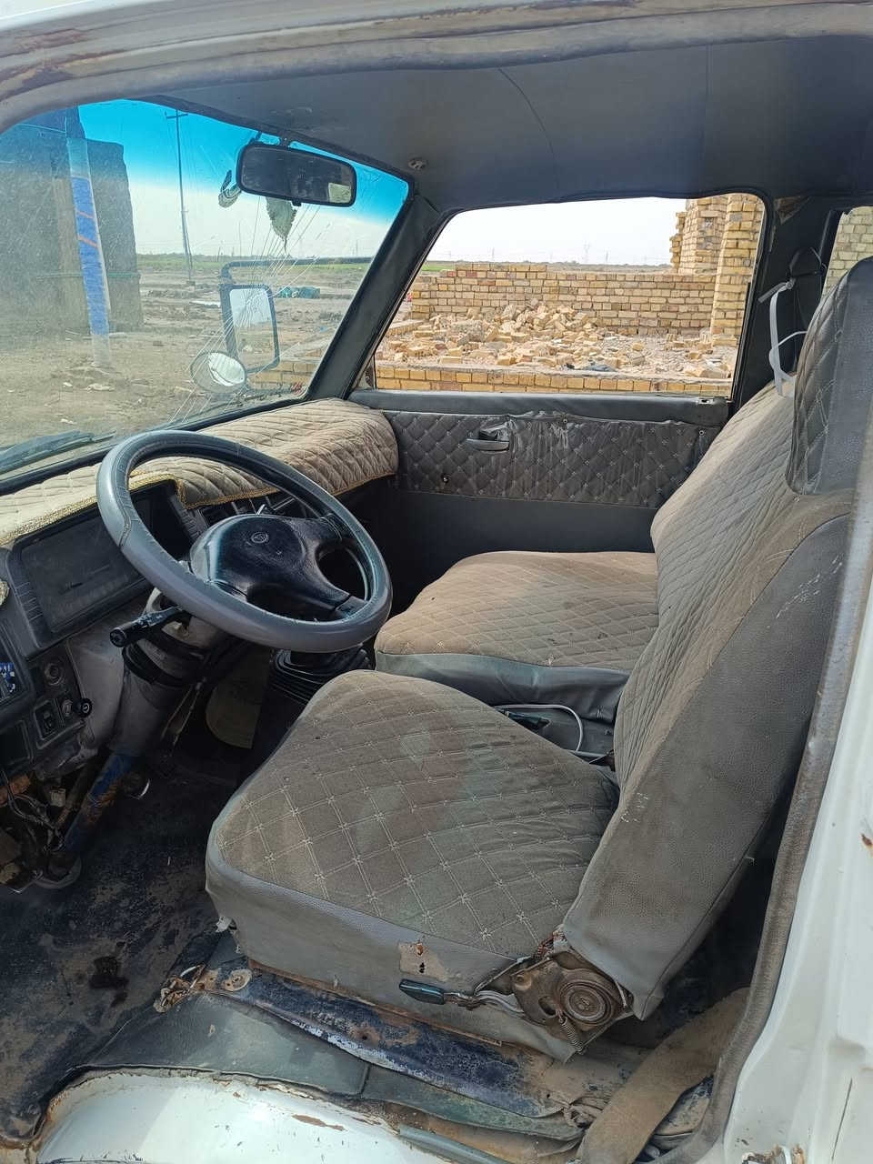 سلام عليكم كيه بنكو جاهزه سياره حلوه مكينه كير حداديه تخم تاير دوشمه جديده باتري سلف كله جديد مديل 92 رقم نكليزي مداور ثاني يوم سنويه ل 29 رقم راعيه مكلف بنشر باقي تفاصيل نتصل وبيك خير وتدلل ***********
