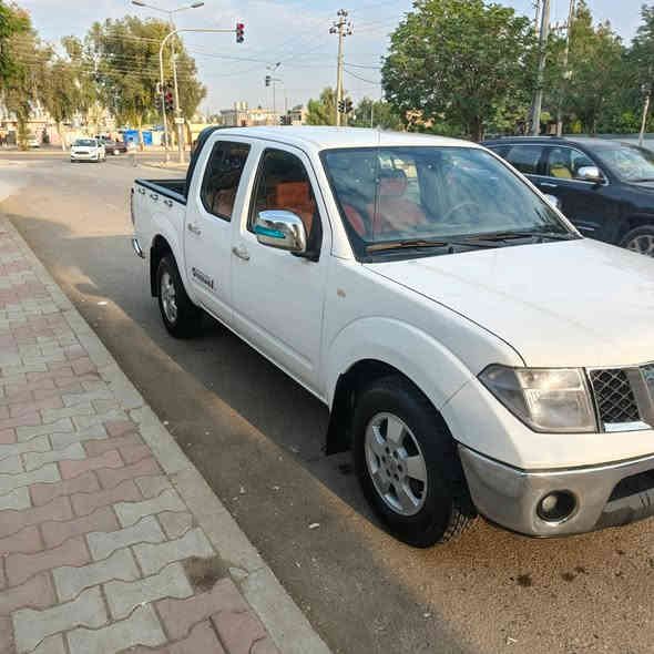 للبيع . نيسان نفارة  موديل .   2009 
  رقم سنوية وهزة جديد .. 
 تخم تاير وصدر . وحدادية كله بشرط 
   السعر .     95.  وبي مجال 
    ***********
