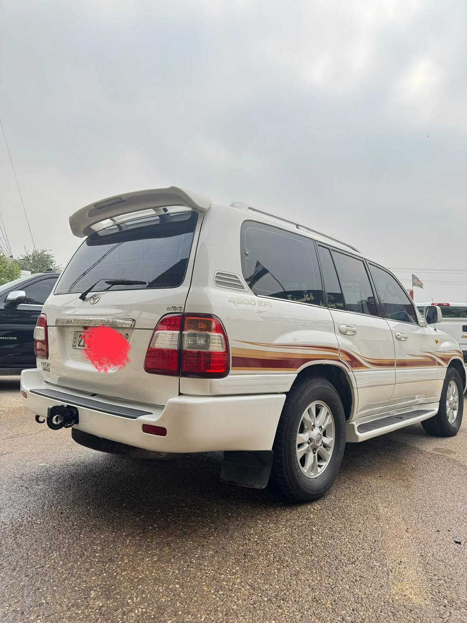 السلام عليكم
لاندكروز 2005 

6 سلندر 

رقم سليمانيه 

السياره بيه صبغ قليل بجاملغ الخلفي 

السياره فول كير اوتماتيك 

سلايت روڤ

ثلاجه 

3 قطع تبريد 

مكان السياره بغداد 

السعر 190 $ 

***********
