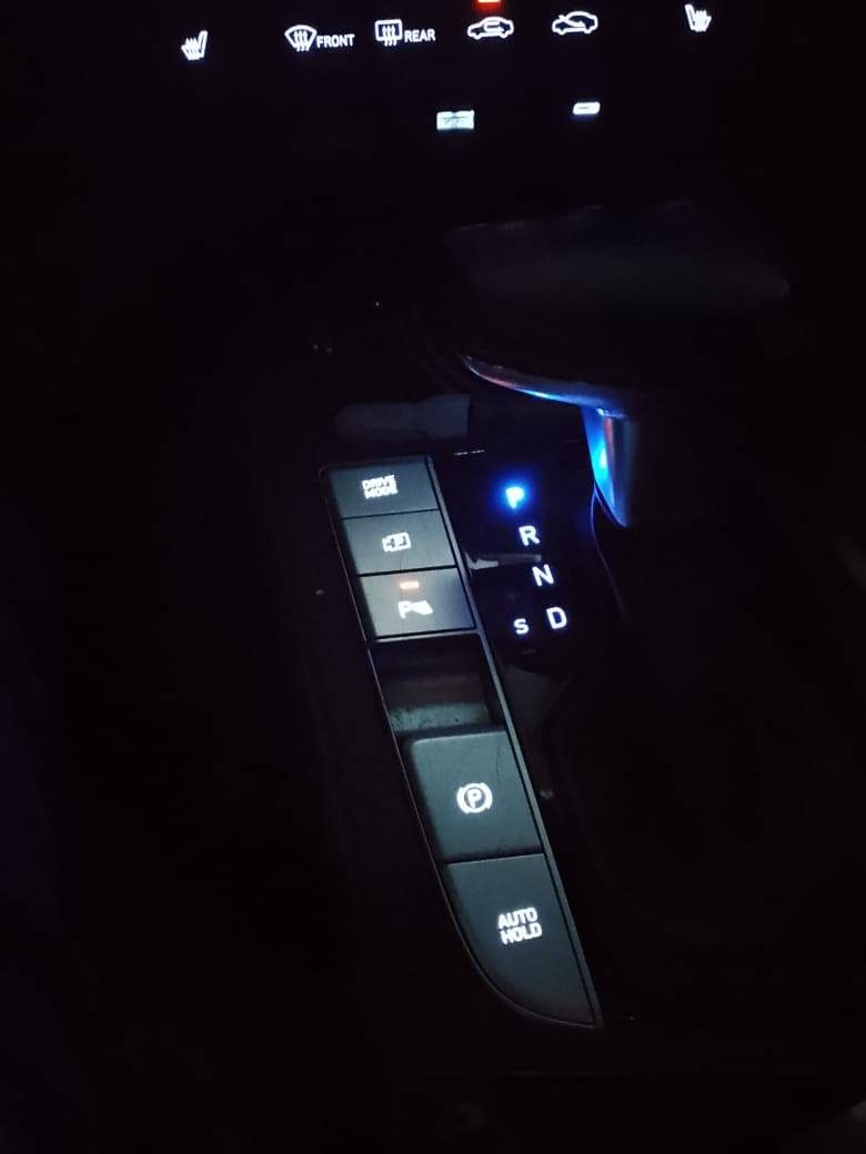 سلام عليكم سياره النترا وارد امريكي فول لمتت ١/١ كامرات 360 درجه مرقم
بغداد سياره بسمي حادث خلفي قبق جنطه بدل مكان سياره جميله *********** السعر 175 بيه مجال
