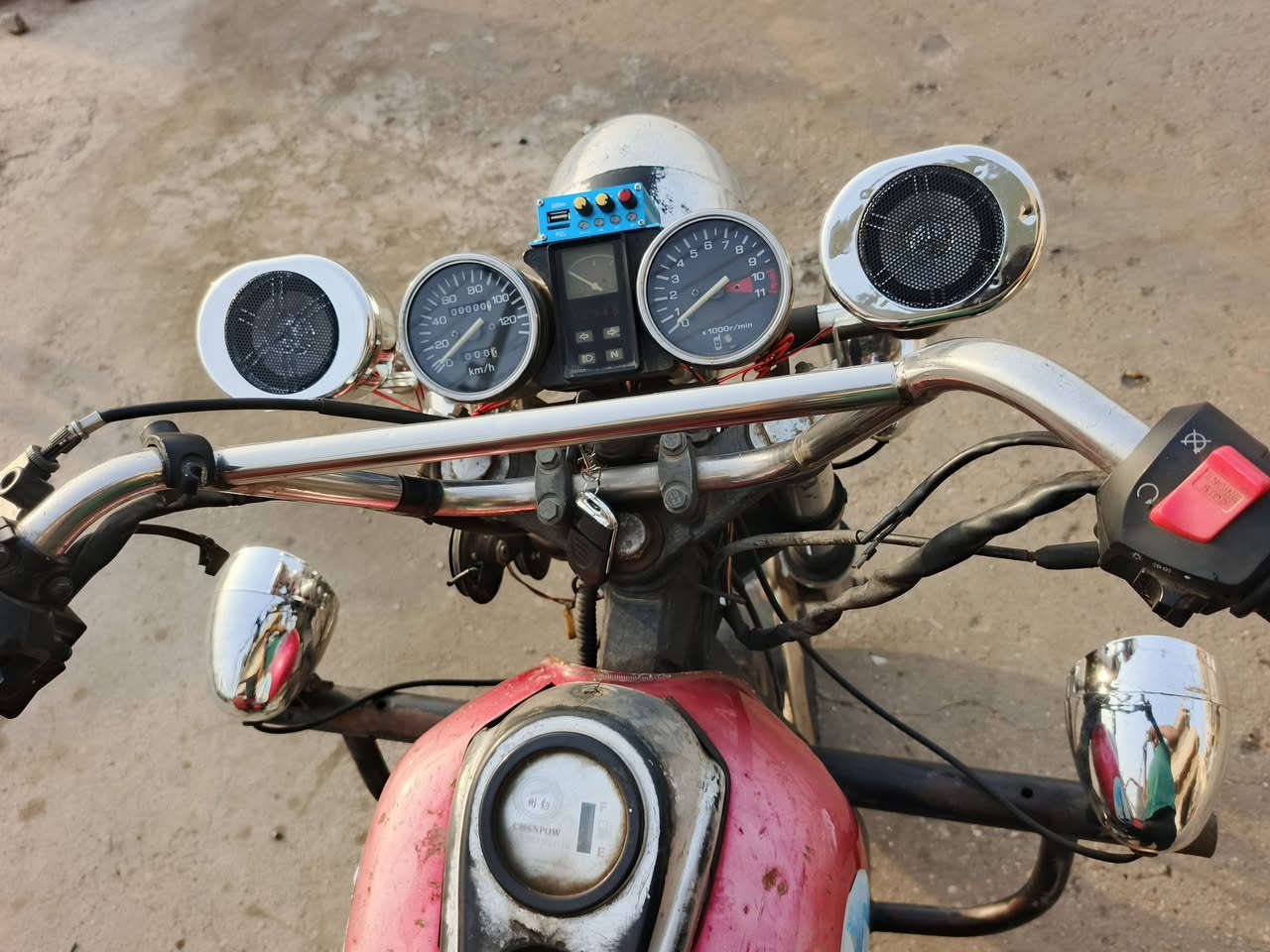 السلام عليكم ستوته في بغداد للبيع السعر واحد و200 وبيها مجال للشراي المو شراي لاراصوليه***********
