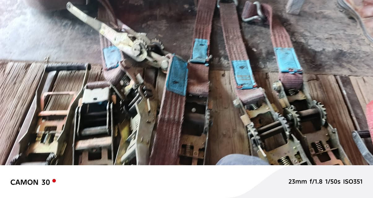 السلام عليكم
للبيع حبل مع رجس امريكي عدد 8راجس

, 13لفه حبل ***********
