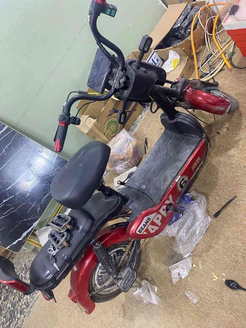 دراجه شحن للبيع ما بيه عطل او شي مال بيت
نقص فقط بطاريات سعره ١٠٠ 
مكاني بلديات ***********
