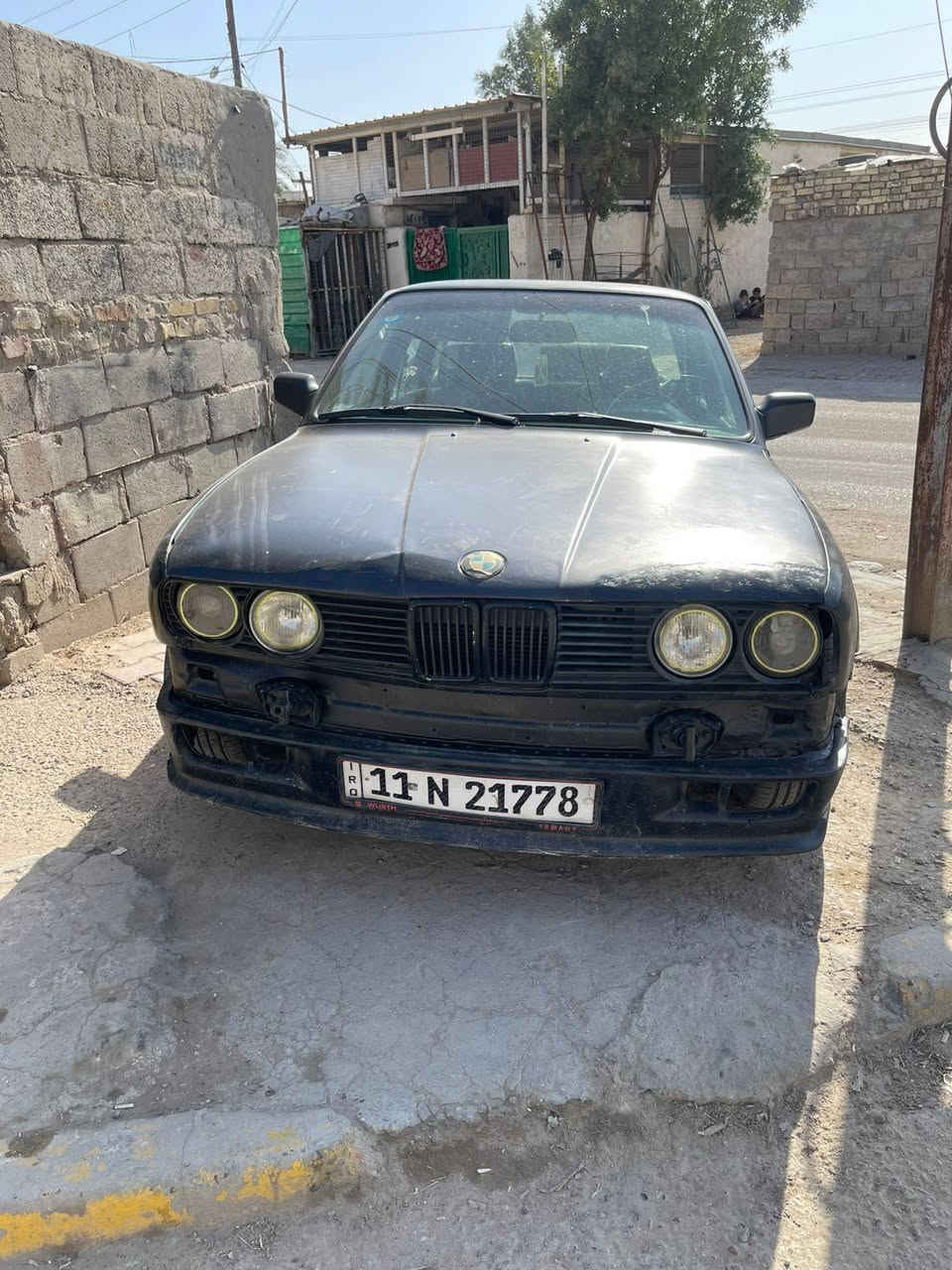 السلام عليكم
زعره موديل ١٩٩١ لون رمادي رصاصي مكينه ٢٥ مسكر مكينه وكير خير من الله كشنات
كشناات M  داخلها شويه يرادله ترتيب 
كير زت اف  اكسل مفتوح ١٢٣ جرويل ويل تو سايز تخم تاير جديد ضفيره سيمنز سستم صوت بيها عنوان بغداد
مبايل،***********
