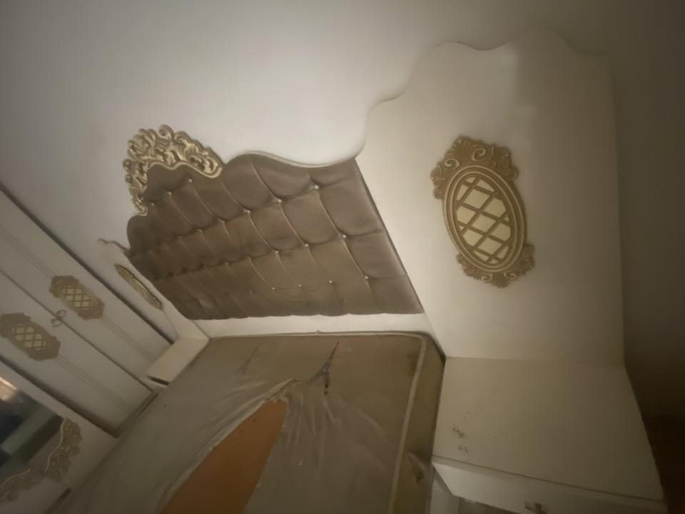 غرفة نوم تركيه 7 قطع للبيع
قيم باللي يرضي الله واخذها 
للاستفسار ***********
