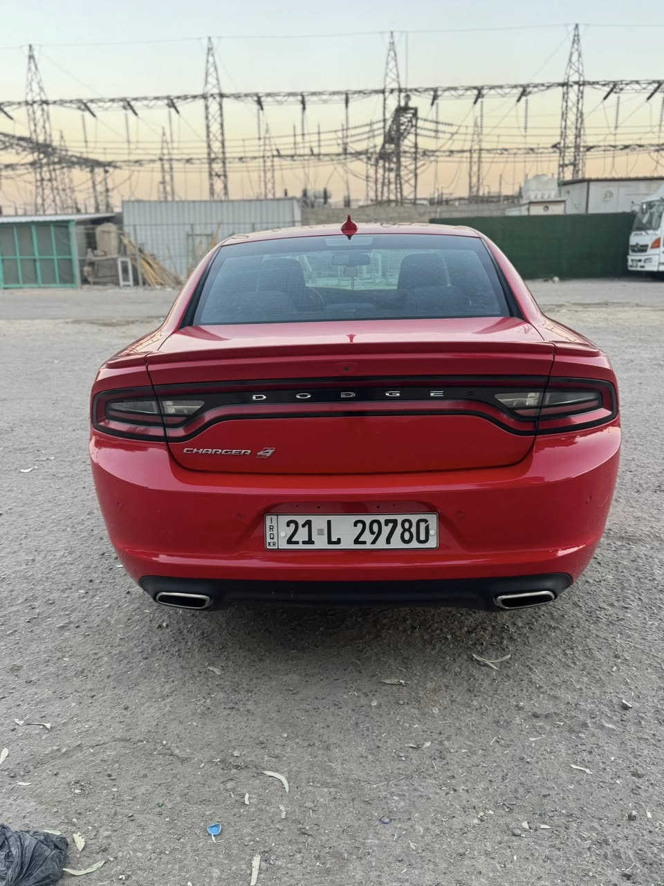 السلام عليكم. 
للبيع جارجر.    ٢٠١٩ 
موديل ١٩ اصل.      سعر ٢١٠ 
كلين تايتل صبغ فقط دعاميه اماميه رقم سليمانيه جديد بسمي هزه وسنويه جديد
لون احمر طماطي
كير مكينه اكسل كفاله
السياره كفاله من الصبغ
مواصفات
شاشه كبيره
كامرا دوار
حساس خلفي
شفتات ستيرن
مكينه ٣٦٠٠
مودات سرعه سبورت وعادي
sxt فئه. فور ويل 
ماشيه ٦١ ميل 
سعر ٢١٠ $ مكاني بغداد 
***********
