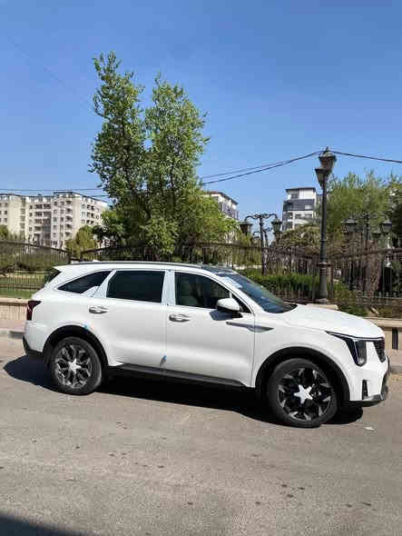 سورنتو 25 خليجي زيرو ضمان الدولية

السعر  53 مليون رقم بغداد 
ترهم مراوس بسورنتو اوسبورتج موديل اقل

بنوراما 
4 كامرات 
رادارات 
تحريك آلي بريمونت 
محرك 6 سلندر 
كير ماوس
داتاشو 
ويل حجم 20
كراسي كهرباء 
جنطة كهرباء 
بصمة وتشغيل عن بعد
شاشة متصلة تعمل بنظام بلي كار
 نفيكيشن جي بي اس 
انارة داخلية ليزرية متغيرة الالوان 
اللايت عالي ناصي زنون 
لد نهاري ليزري امامي 
بك لايت ليزري LED
هندبريك دكمة 
اوتو هولد 
درايف مود
مانع انزلاق
مساعد منحدرات
شحن وايرليس بلوتوث 
تحكمات ستيرن فول 
حساسات امامي خلفي 
تبريد 3 قطع مع تحكم منفصل للخلف 
السيارة استيراد الشركة الدولية لوكالة كيا 
ضمان 5 سنوات 
4 تبديلات دهن مجانا
سنة صيانة مجانا

***********
  
مكانها البياع
